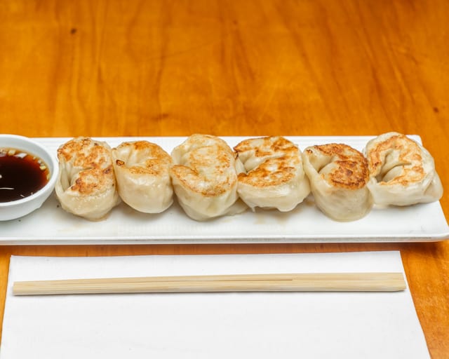 Veggie Jikasei Gyoza.